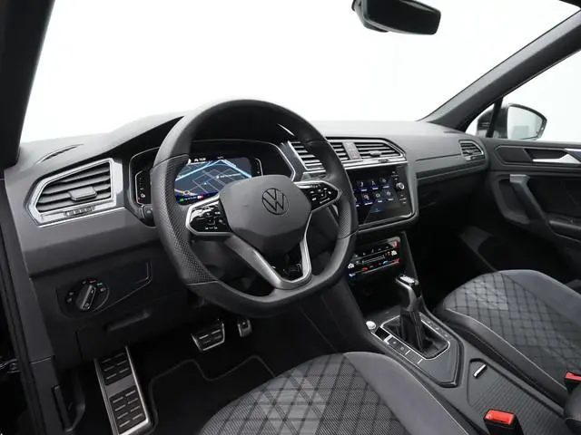 Volkswagen Tiguan 1.4 TSI eHybrid 245 pk R-Line Business | IQ Light | 360 camera | Adaptive Cruise |...