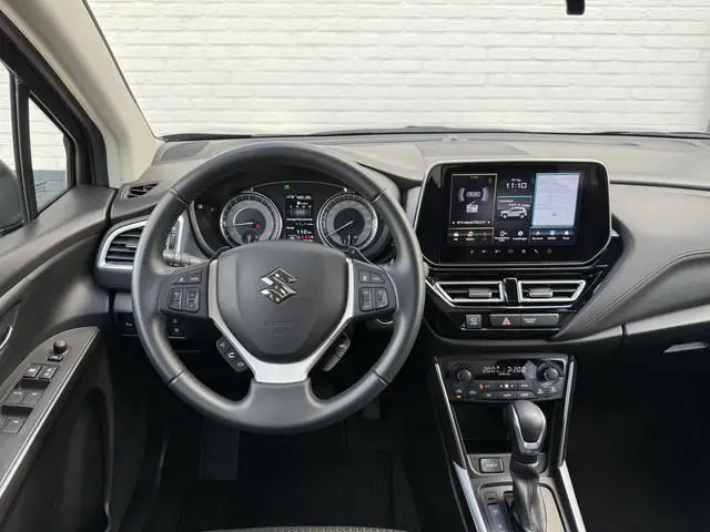Suzuki S-Cross