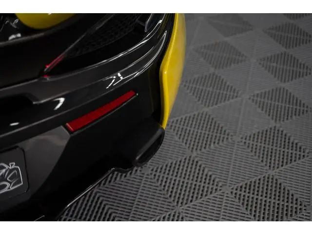 McLaren 570S