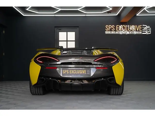 McLaren 570S