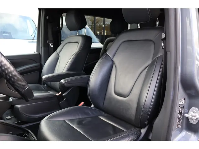 Mercedes-Benz V-klasse 250d Lang DC Avantgarde Airco Navigatie 360Gr Camera
