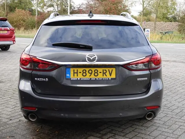 Mazda 6