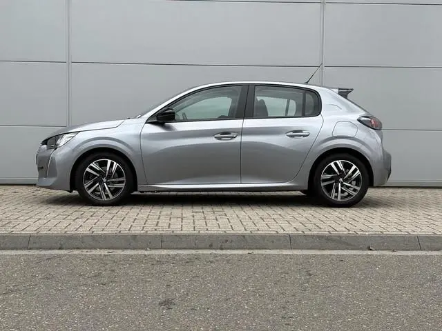 Peugeot 208 1.2 PureTech Active Pack | Parkeerhulp | Navigatie | 3D Cockpit | Apple Carplay/Android...