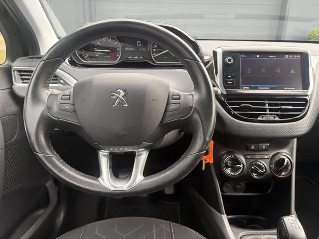 Peugeot 2008 1.2 PureTech Blue Lion 2e Eigenaar l Dealer Onderhouden l Navi l Carplay l Airco l Crui...