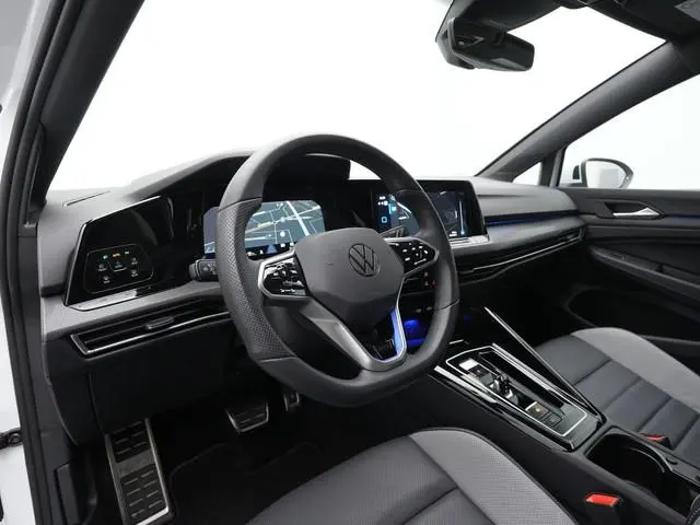 Volkswagen Golf 1.4 eHybrid 245 pk GTE | Leder | Geheugen-/ventilatiestoel | IQ Light | Adaptief ond...