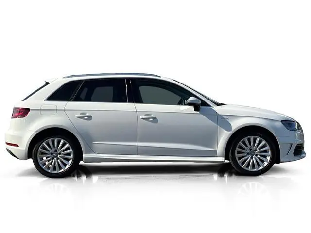 Audi A3 Sportback 1.4 e-tron S-Line ✅ ACC ✅ Leder ✅ Sportstoelen