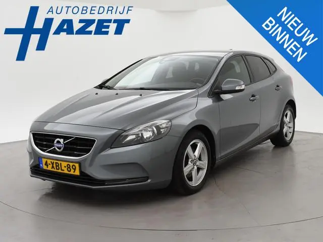 Volvo V40 1.6 T2 + TREKHAAK | PRIVACY GLASS | DIGITALE COCKPIT | NAVIGATIE