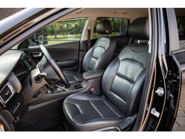 Kia Niro 1.6 GDi Hybrid ExecutiveLine , Trekhaak, Stoel/stuurverwarming,