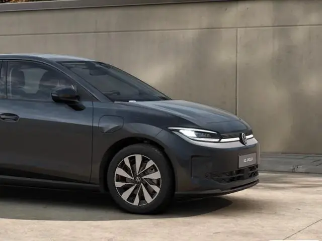 Volkswagen ID. Polo Life First Edition 52 kWh accu, 211 PK · Achteruitrijcamera · Draadloze telefoon...
