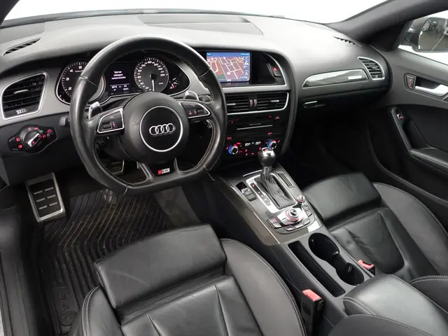 Audi A4 Limousine 3.0 TFSI S4 quattro Pro Line- Schuifdak, Carbon, Memory Seats, Spoiler Design Pakk...