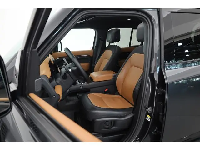 Land Rover Defender 110 2.0 P400e 110 X-Dynamic HSE | Pano | Sidebars | 22'' | 360cam | Luchtvering...