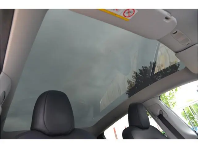Tesla Model Y Long Range AWD 75 kWh AutoPilot3.0 Ryzen