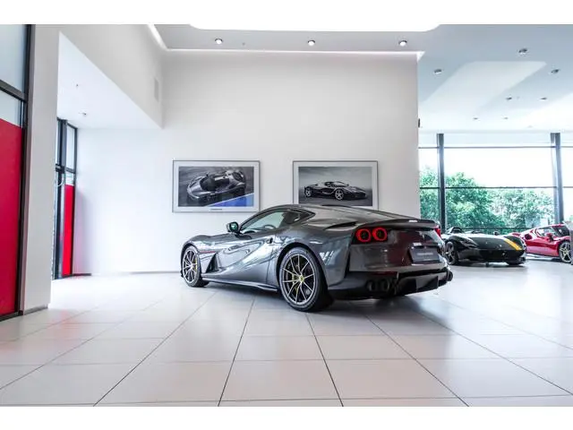Ferrari 812 Superfast ~Ferrari Munsterhuis~