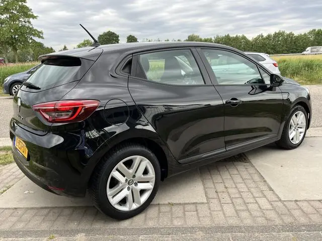 Renault Clio 1.0 TCe / Apple Carplay - Android Auto / Parkeerhulp. Achter / Airco / Navigatie /