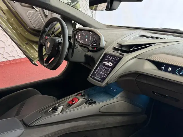 Lamborghini REVUELTO 6.5 V12 1015 PK  Ad Personam 05/2026