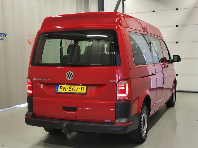 Volkswagen Transporter Kombi 2.0TDI L2/H2 8-Personenbus Automaat Euro 6!
