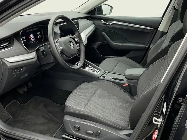 Skoda Octavia Combi 1.5 e-TSI Business Edition Plus 150pk DSG | Navigatie | Trekhaak wegklapbaar | H...