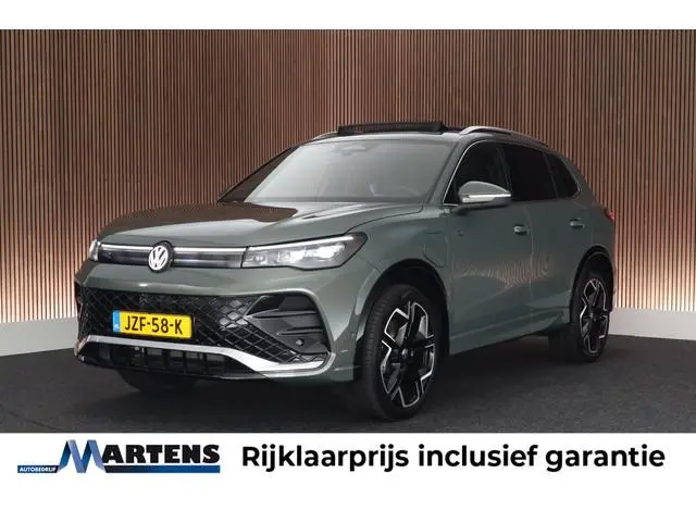 Volkswagen Tiguan 1.5 272pk eHybrid R-Line Edition Trekhaak Camera Keyless Massage Virtual Cockpit P...