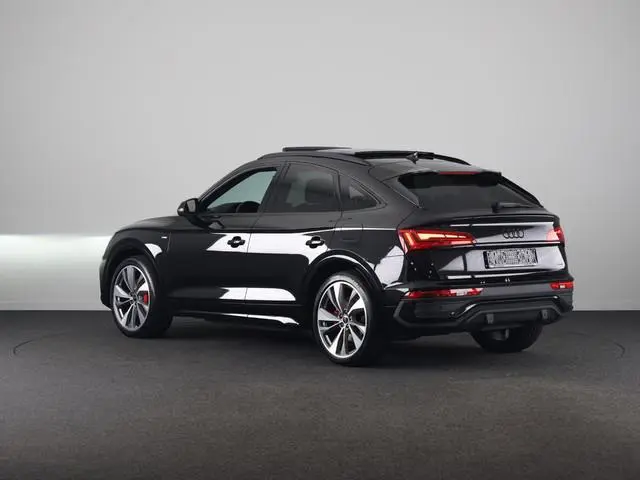 Audi Q5 Sportback 55 TFSI e S edition Competition 367pk | Panoramadak | Trekhaak | Head uo Display |...