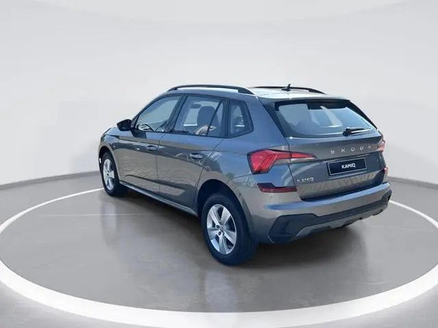 Škoda Kamiq Selection 1.0 TSI 85 kW / 115 PK SUV 6 versn. Hand | Metallic Lak | 16'' Lichtmetalen Ve...