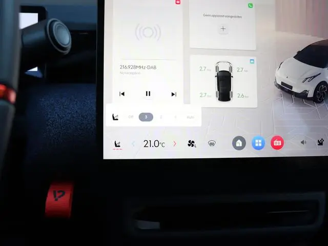 Lynk & Co 02