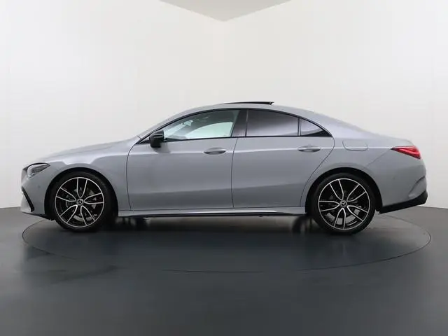 Mercedes-Benz CLA-klasse 180 Business Solution AMG