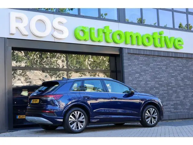 Audi Q4 e-tron 35 Launch edition Advanced Plus 55 kWh | ACC | STOELVERWARMING | CARPLAY | CAMERA |