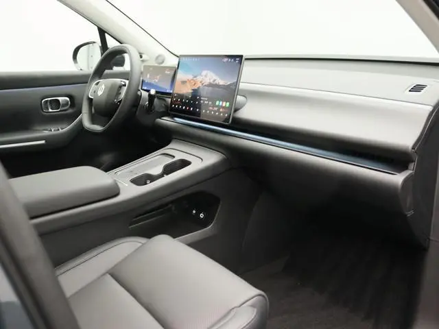 Leapmotor C10