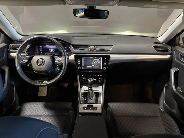 ŠKODA Superb Combi 1.4 TSI iV Business Edition Plus | SOH 100% | Trekhaak | Apple Carplay