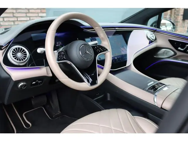 Mercedes-Benz EQS