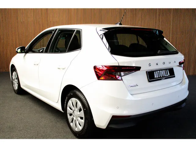 ŠKODA Fabia 1.0 Navi Airco Stoelverwarming PDC Cruise C. Carplay  BTW auto