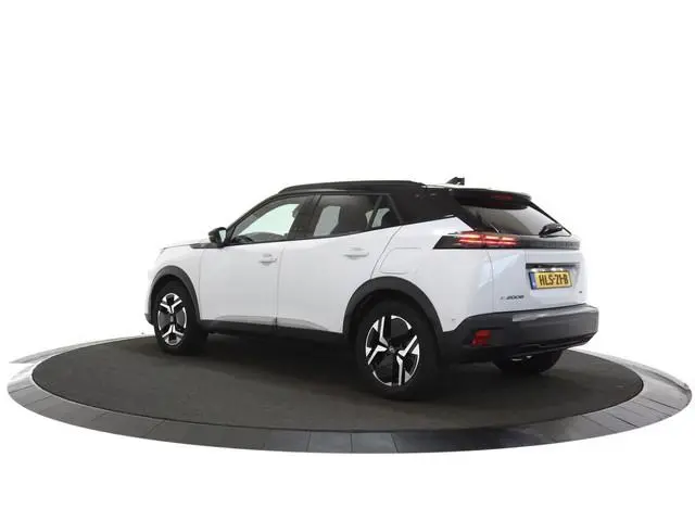 Peugeot e-2008 EV GT Avantage 54 kWh 360 camera / navigatie / lage km stand