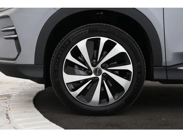 BYD SEAL U
