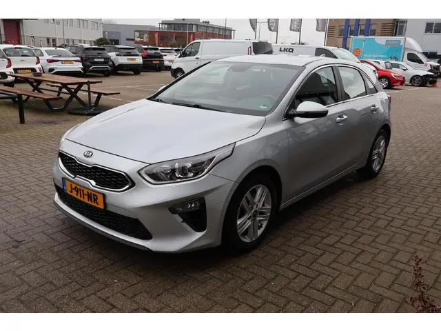Kia Ceed 1.4 DynamicLine 1e Eigenaar | NAP | BTW | Volledig Onderh | Camera | Navi | Carplay | Clima...