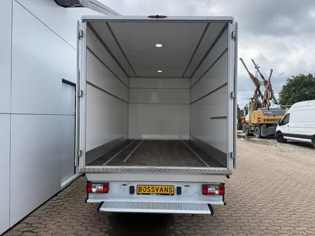 Maxus eDeliver9