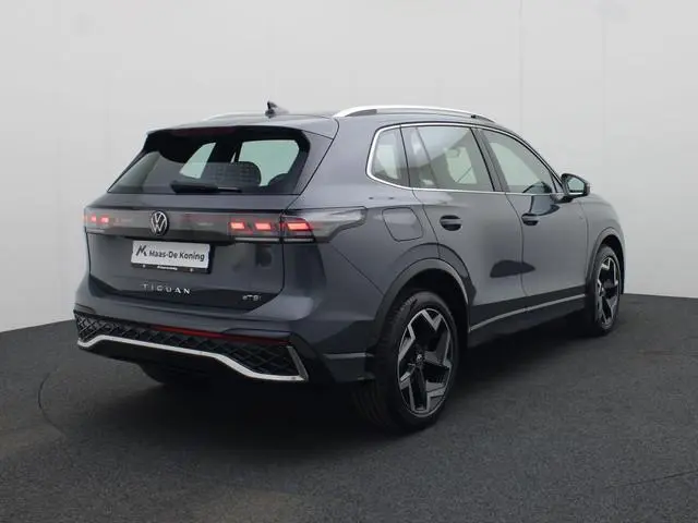 Volkswagen Tiguan 1.5eTSI/150PK DSG R-Line Edition · 360 Camera · Keyless · IQ.Light · Head-up displ...