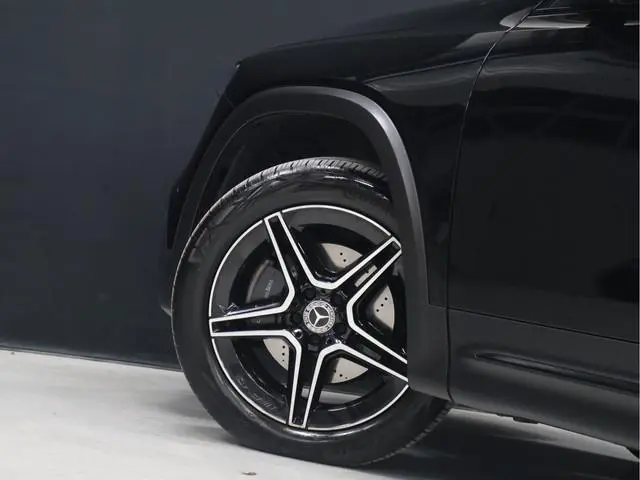 Mercedes-Benz GLB 200 Business Solution AMG 7p. [SCHUIFKANTELDAK, APPLE CARPLAY, ANDROID, CRUISE CON...