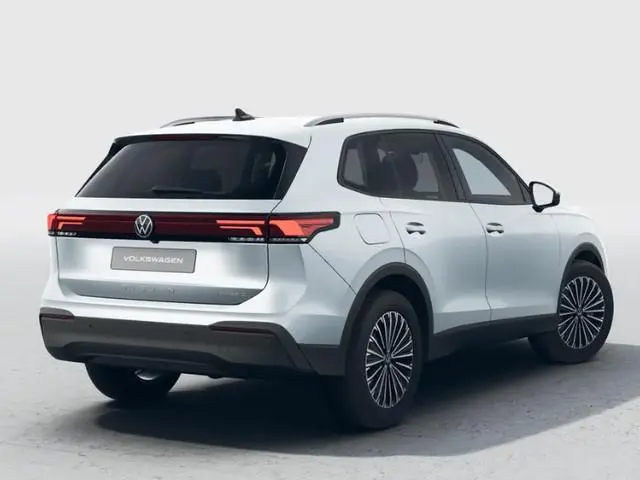 Volkswagen Tiguan Limited Edition 1.5 eHybrid 204 PK 6 versn. DSG · Design Pakket Dark · Trekhaak in...