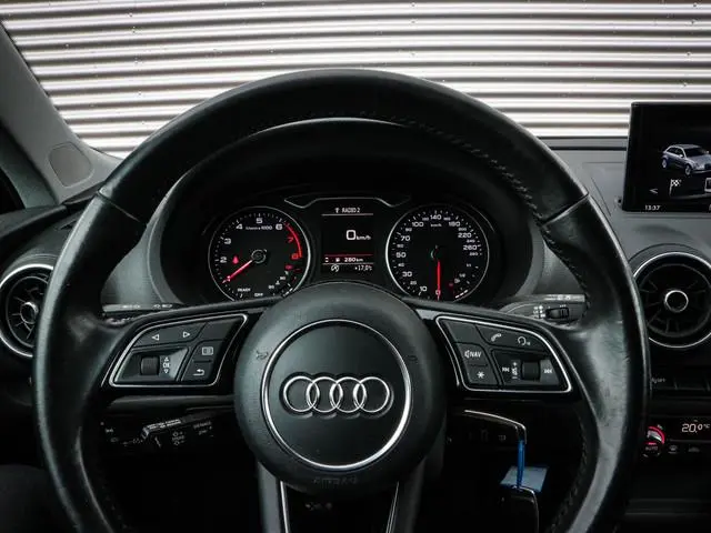 Audi A3 Sportback 1.0 TFSI Sport Lease Edition | Clima | Cruise | Navi | Stoelverwarming | Adaptive...