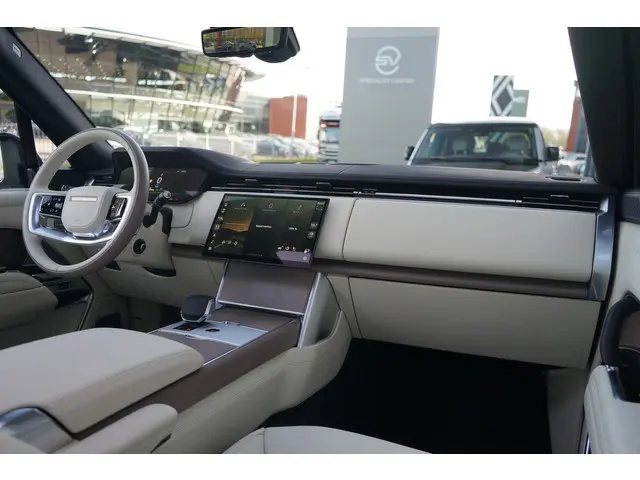 Land Rover Range Rover 3.0 P460e LWB Autobiography PHEV | Constellation Blue in Gloss Finish | Hot S...