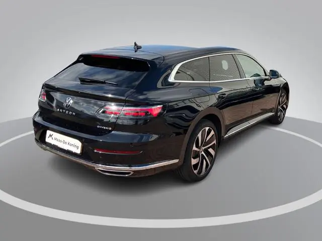 Volkswagen Arteon Shooting Brake 1.4TSIe Hybrid 160KW/218PK DSG R-Line Panoramadak · Leer · 360°Came...