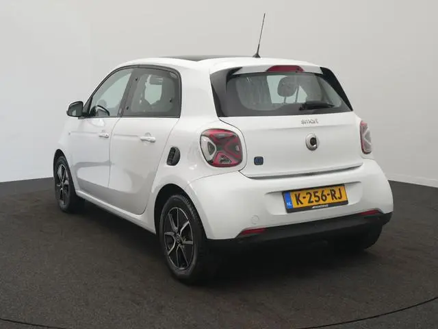 Smart Forfour EQ Comfort PLUS 18 kWh - RIJKLAARPRIJS - NAP LAGE KILOMETERSTAND - Camera - Panoramada...