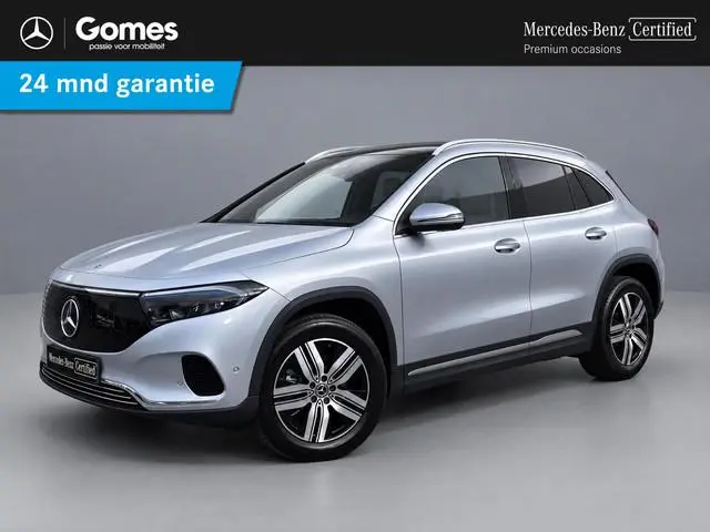 Mercedes-Benz EQA 250+ Luxury Line | Panoramadak | Trekhaak | Beige Interieur | Elektrisch Verstelba...