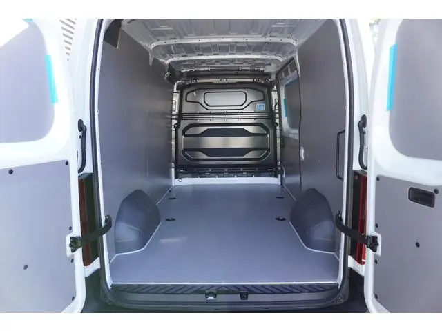 Renault Master E-Tech T35 L2H2 Extra long range 87 kWh 420km Range WLTP Apple Carplay Camera Cruise...