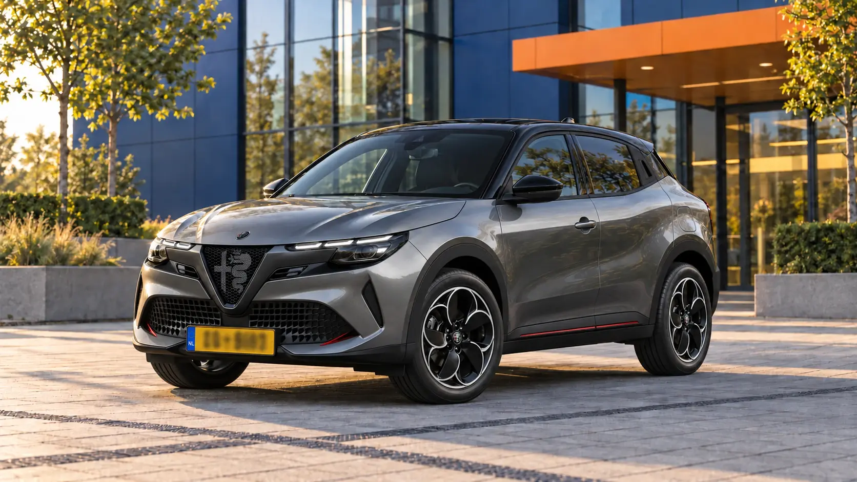 Grijze Alfa Romeo Junior Elettrica Speciale voorzijde