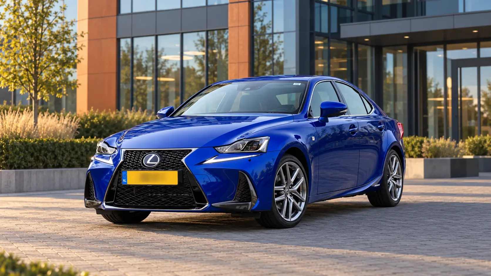 Lexus IS – voorzijde