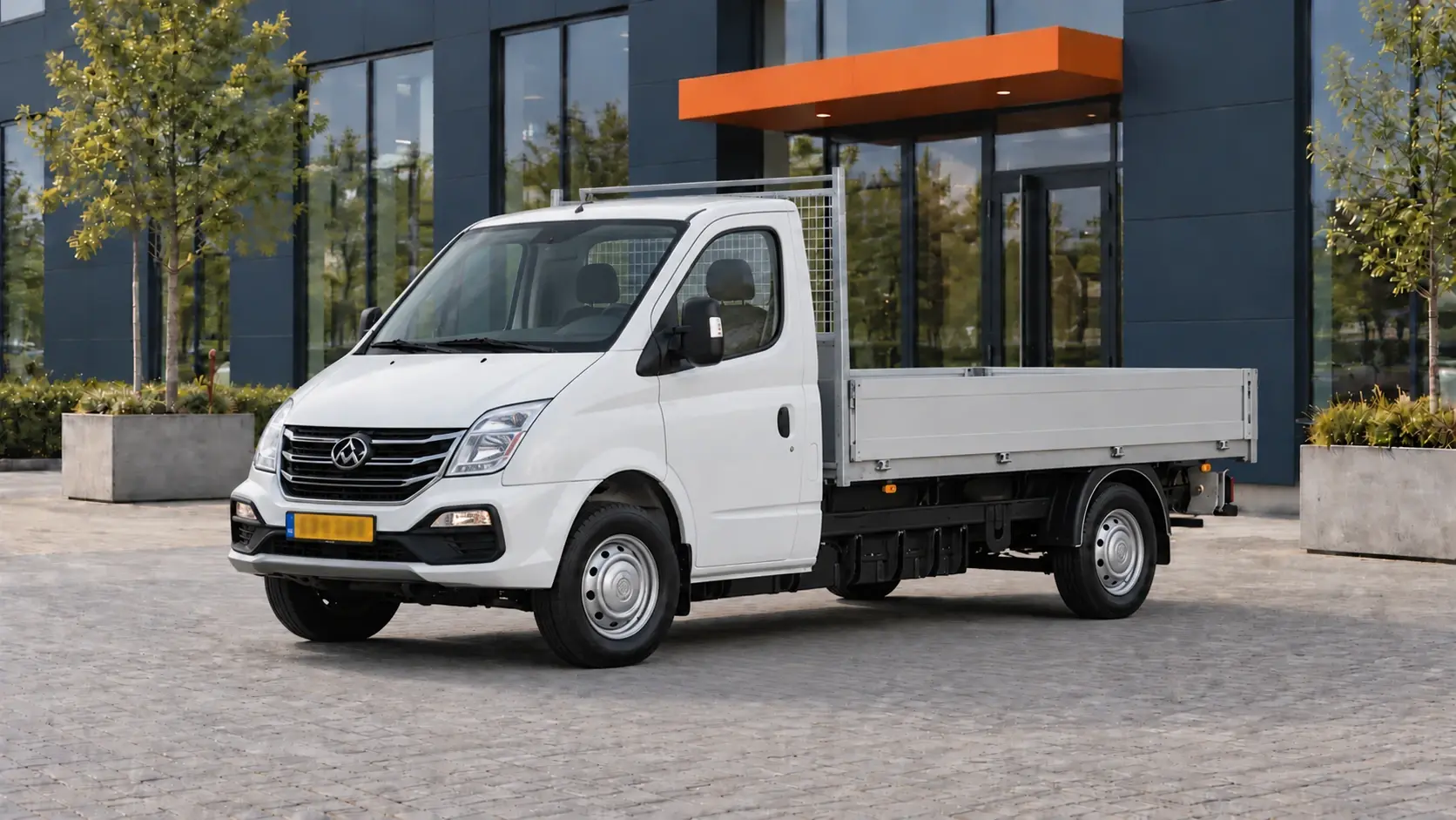 Maxus EV80 huisstijl van voren