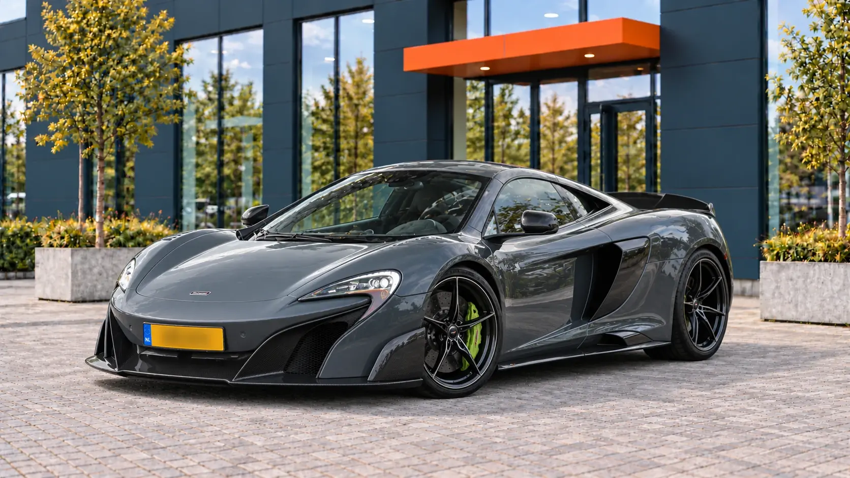 McLaren 675LT van voren