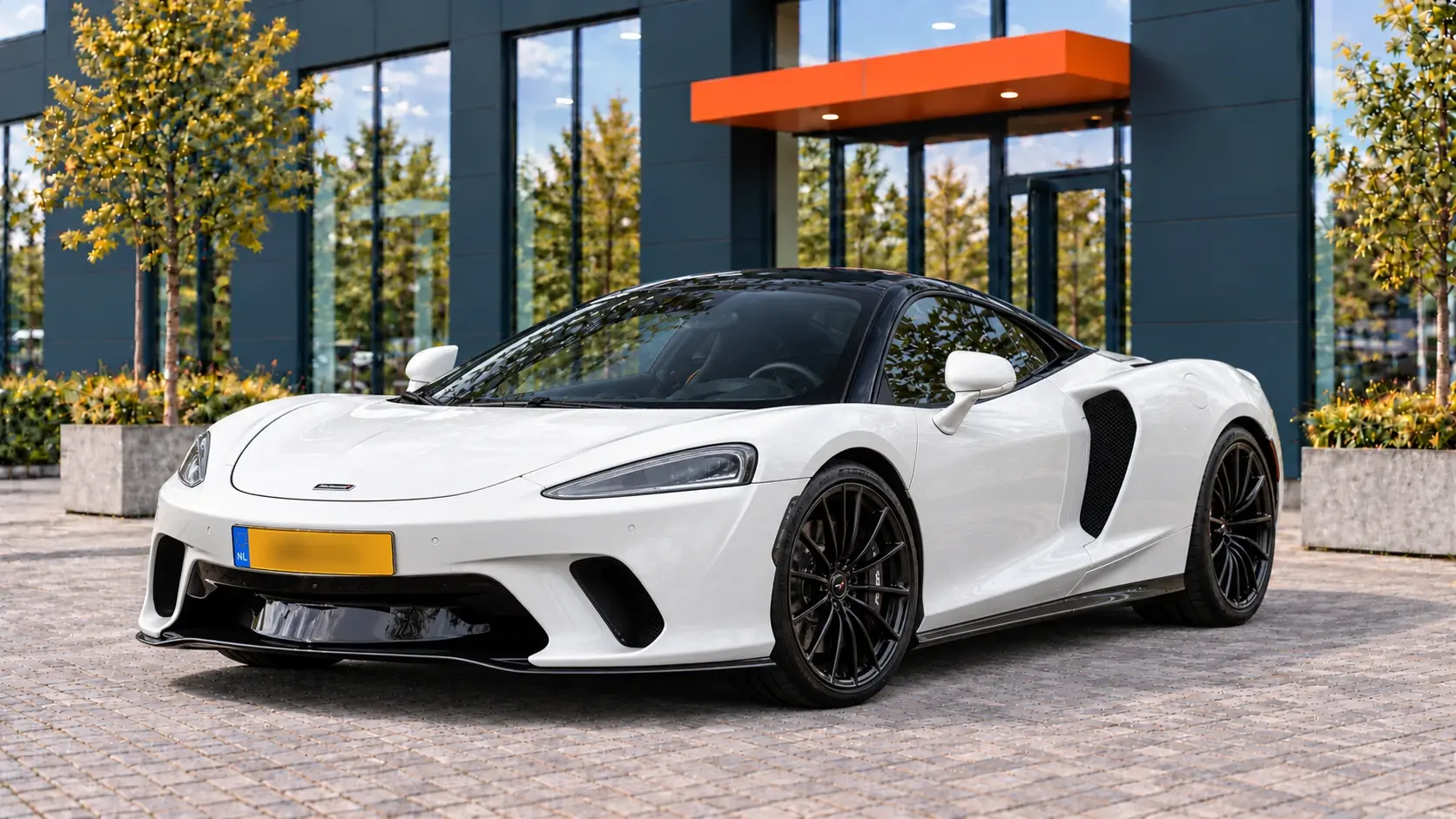 Alles over de McLaren GT