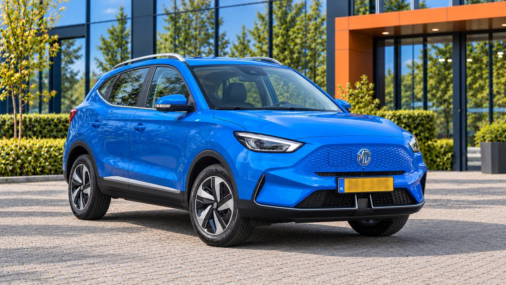MG ZS EV van voren